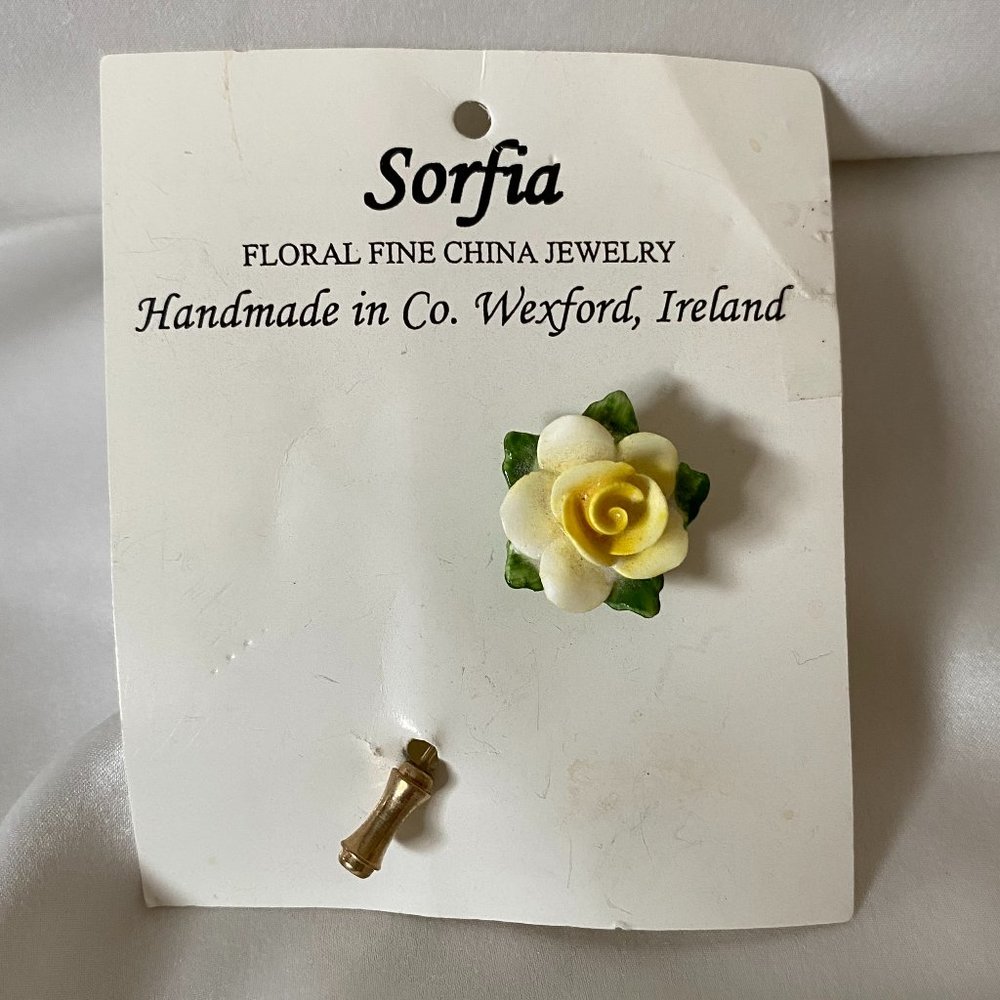 SORFIA  BONE CHINA LAPEL PIN